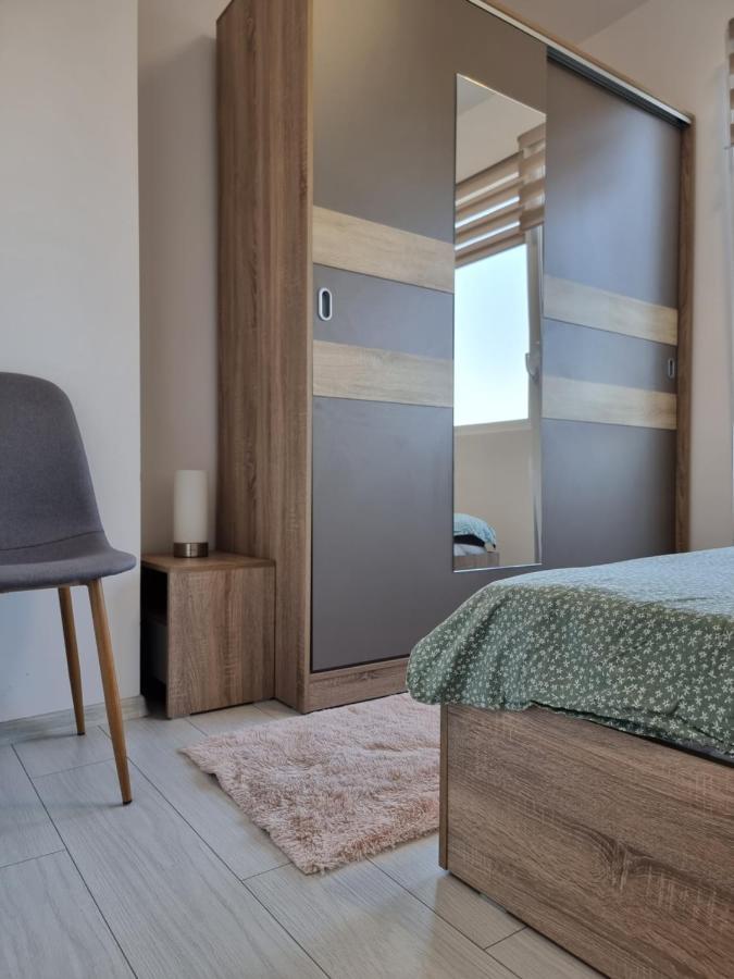 Cozy Apartment With Balcony On The Black Sea- Part Of The Family 'Vicki Apart Varna Extérieur photo